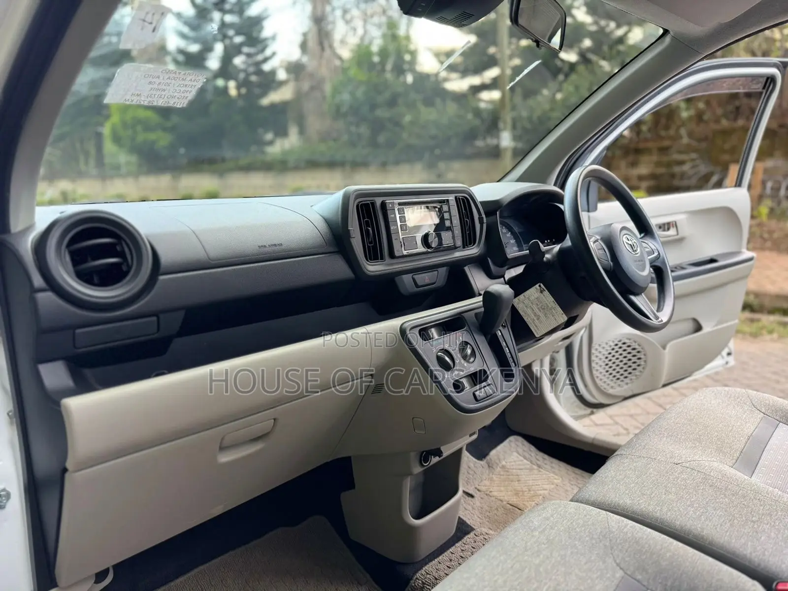 Toyota Passo 2018 White