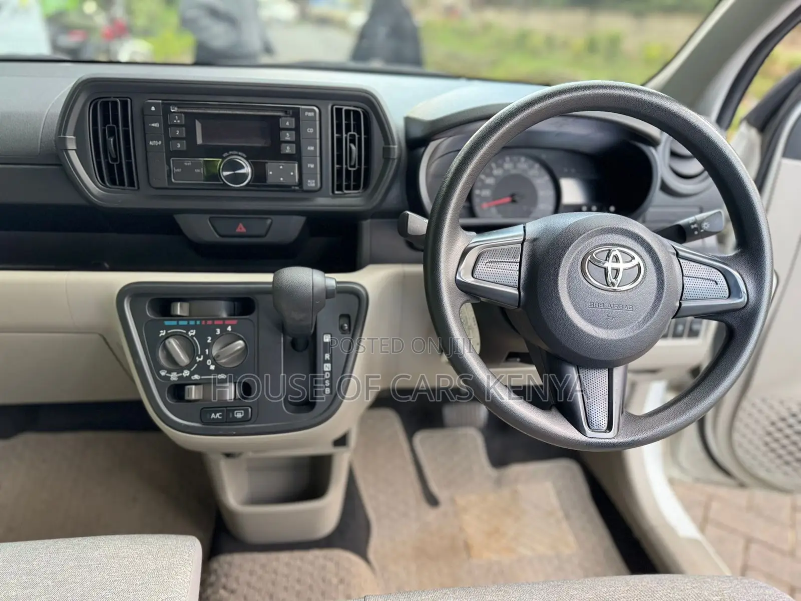 Toyota Passo 2018 White
