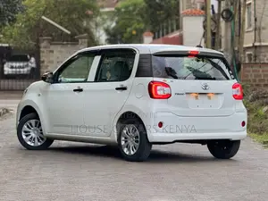 Toyota Passo 2018 White