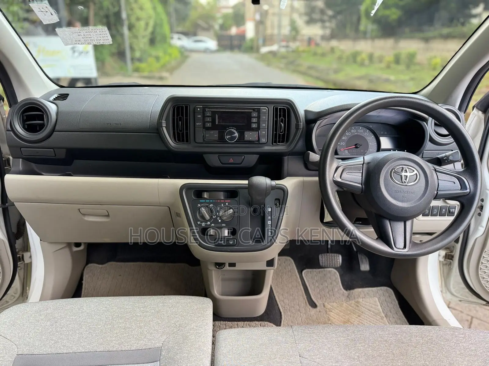 Toyota Passo 2018 White
