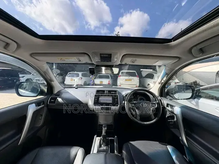 Toyota Land Cruiser Prado 4.0 Petrol TX 2019 Off white