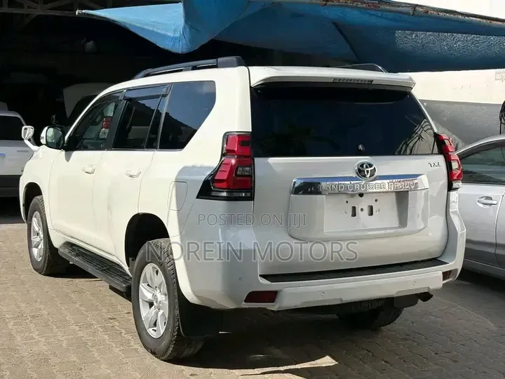 Toyota Land Cruiser Prado 4.0 Petrol TX 2019 Off white