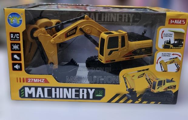 Machinery ‘ Remote-Control Excavator Toy - thumbnail 2