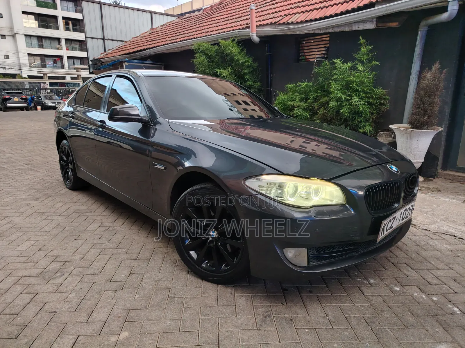 BMW 520i 2013 Gray