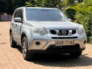 Nissan X-Trail 2014 Silver