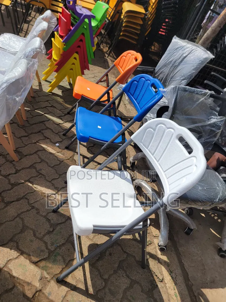 Multiple Colors Folderable Chairs