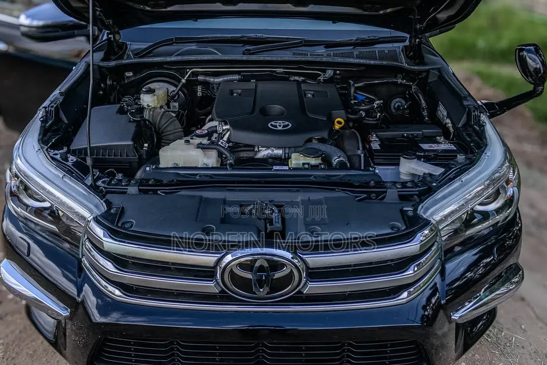 Toyota Hilux Revo Double Cab Deisel 2.4 AWD 2021 Black