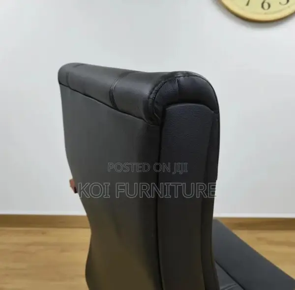 Office Chair : Black Leather Executive Wooden Office Chair