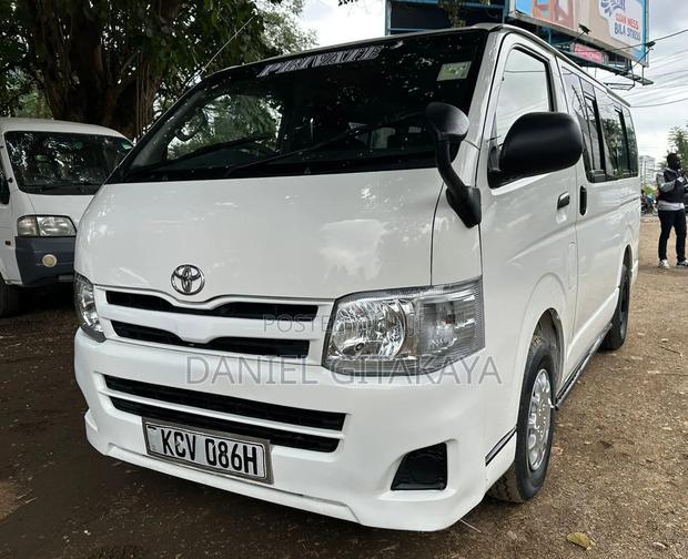 Toyota HiAce 2012 White - thumbnail 3
