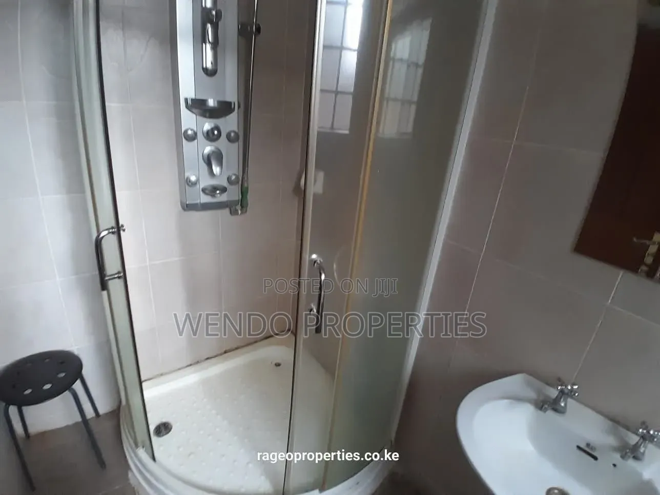 Furnished 2bdrm Apartment in Hardy for rent