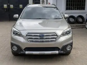 Subaru Outback 2.5i 4dr Wagon AWD (2.5L 4cyl CVT) 2015 Gold