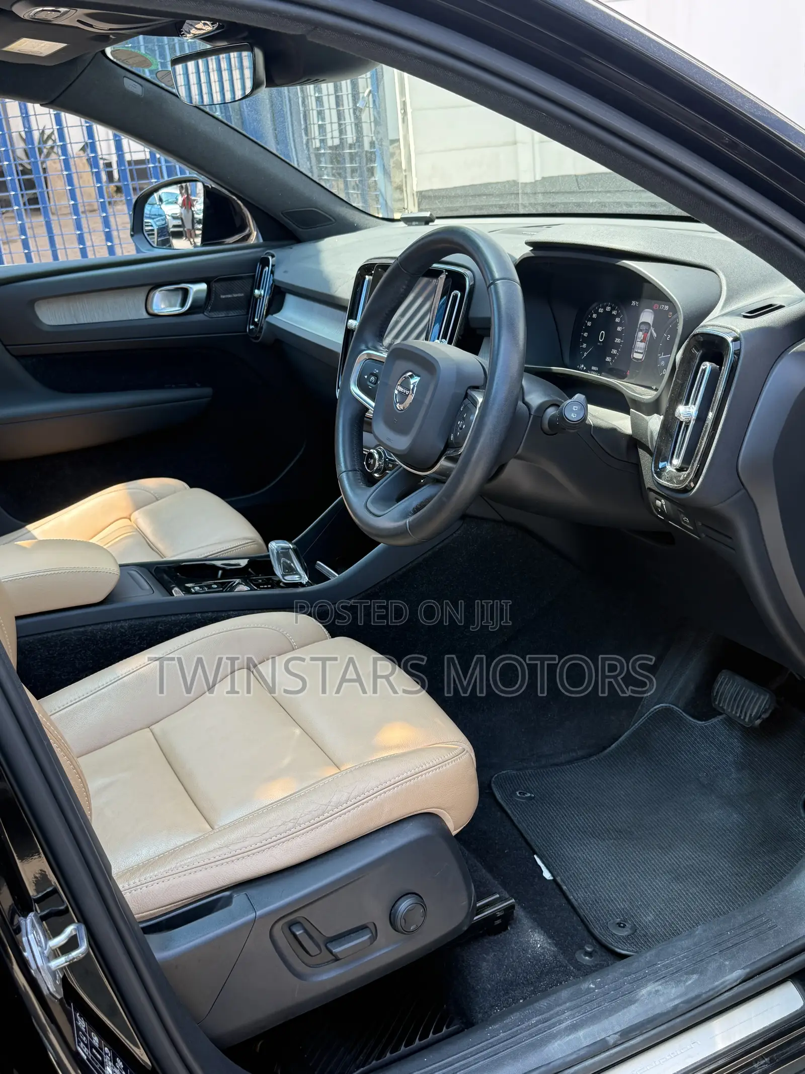 Volvo XC40 T5 Petrol AWD 2019 Black