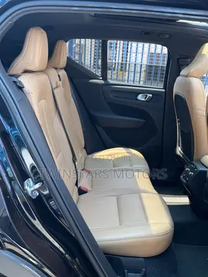 Volvo XC40 T5 Petrol AWD 2019 Black