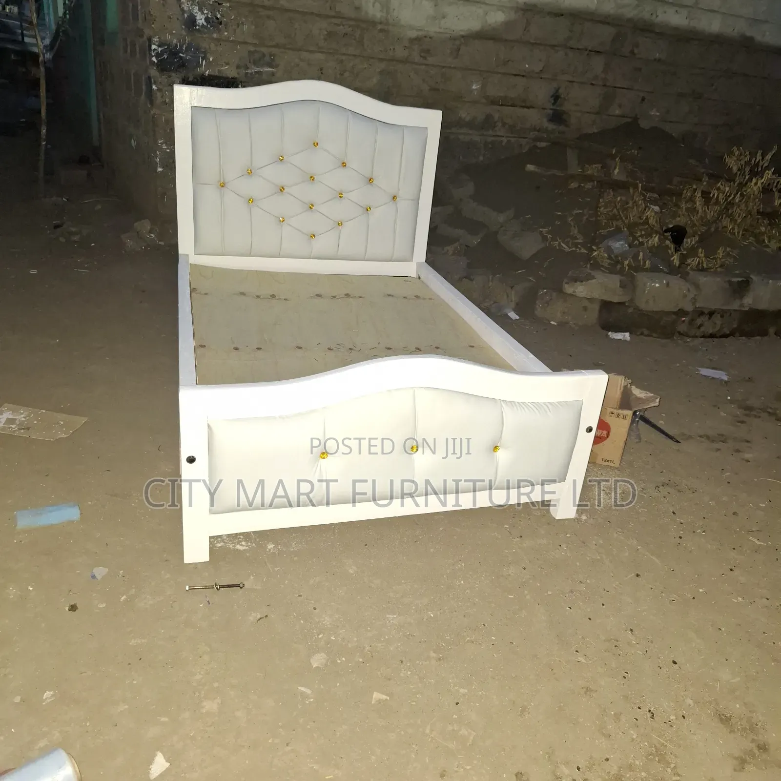 Royal Modern Mocket Beds on Offer!