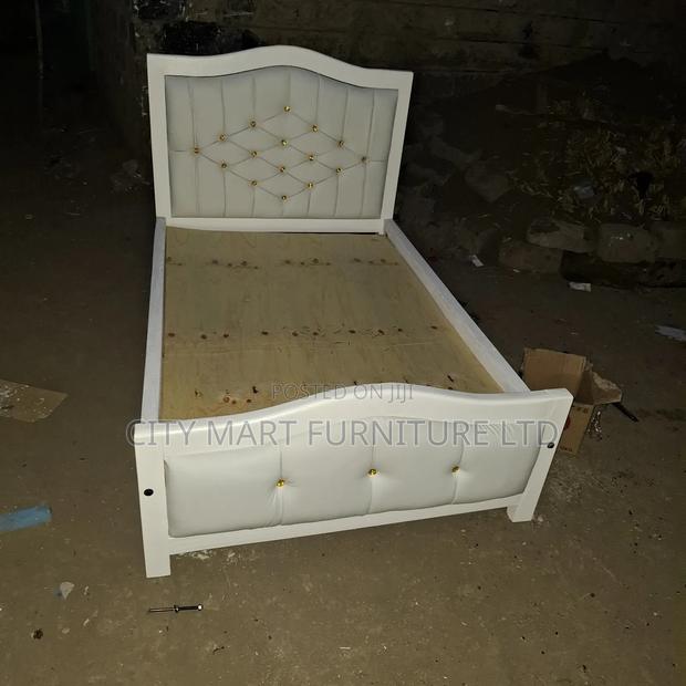 Crisp Modern Mocket Beds on Offer!