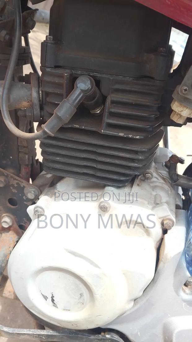 Bajaj Boxer 150 UG 2022 Red - thumbnail 5
