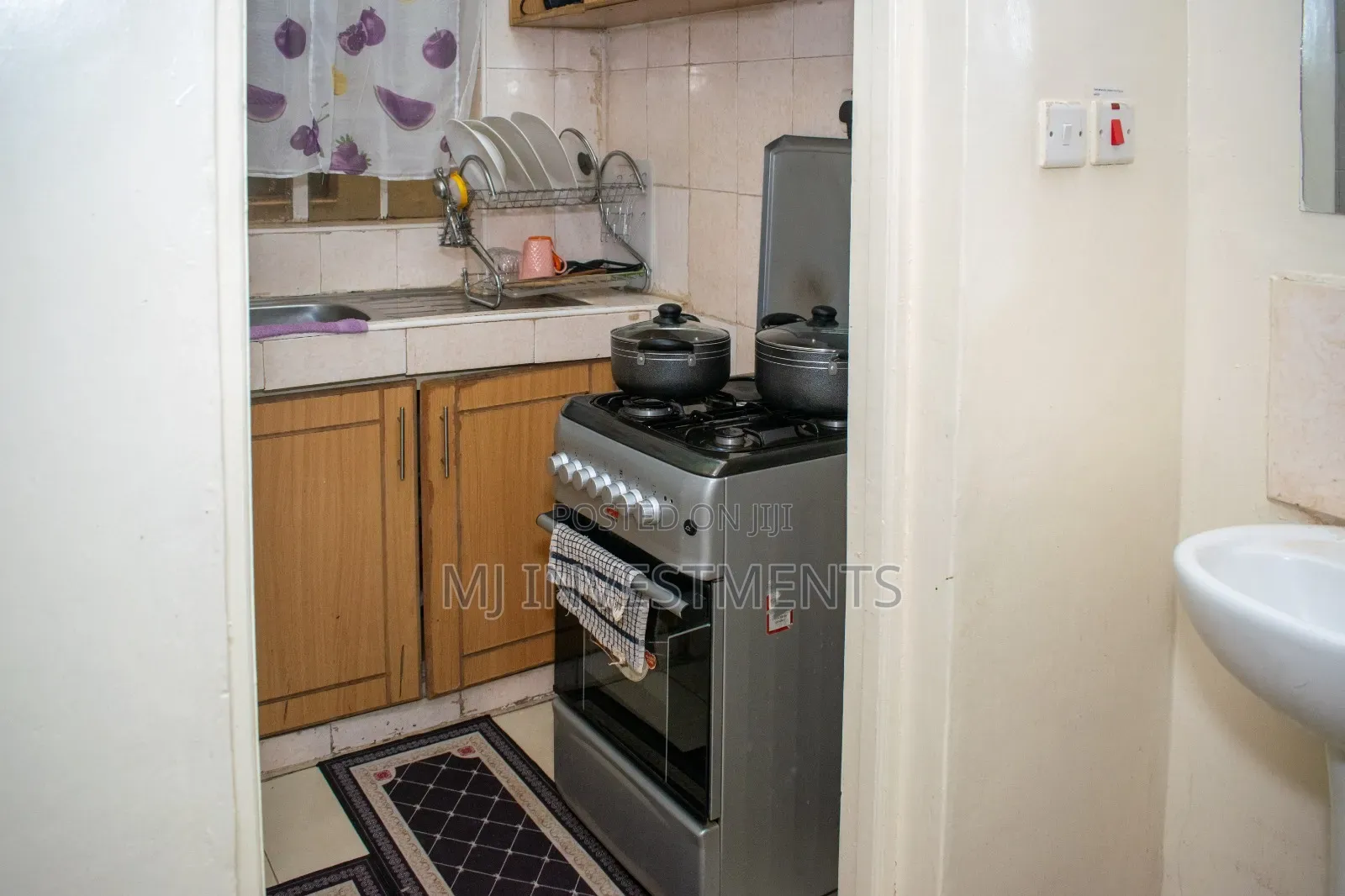 Furnished 1bdrm Apartment in Near Gate H, Roysambu for rent