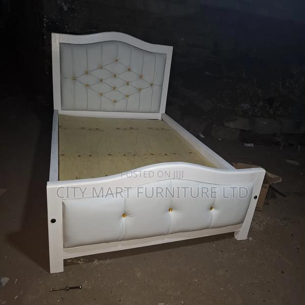 Stable Modern Mocket Beds on Offer!