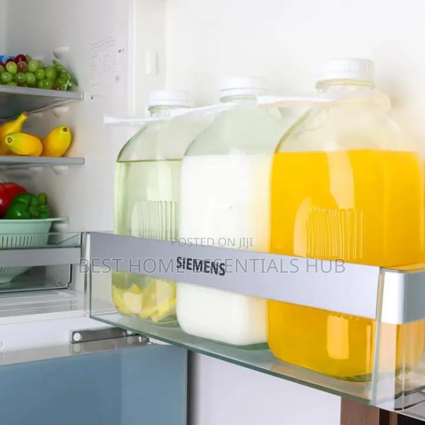 *2l Multi-Purpose Glass Bottle With Airtight Lid*
Milk, Juice, Smoothy