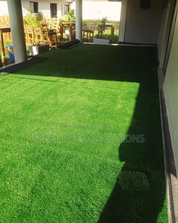 Grass Carpet for Residential Commercial Installations