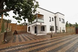 4bdrm Maisonette in Ngong CBD for sale