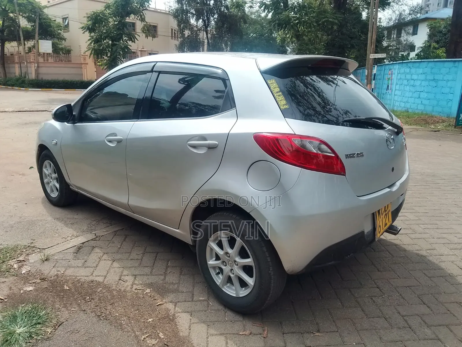 Mazda Demio 2012 Silver