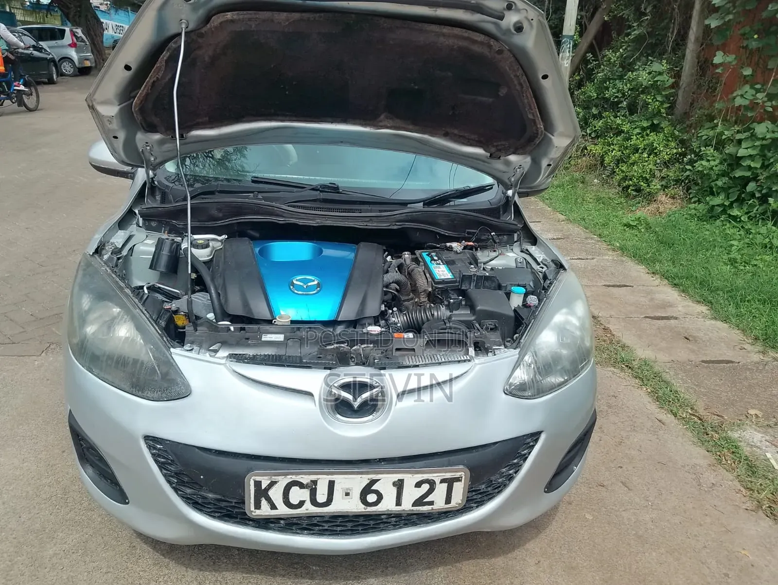 Mazda Demio 2012 Silver