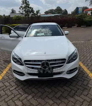 Mercedes-Benz C200 2018 White
