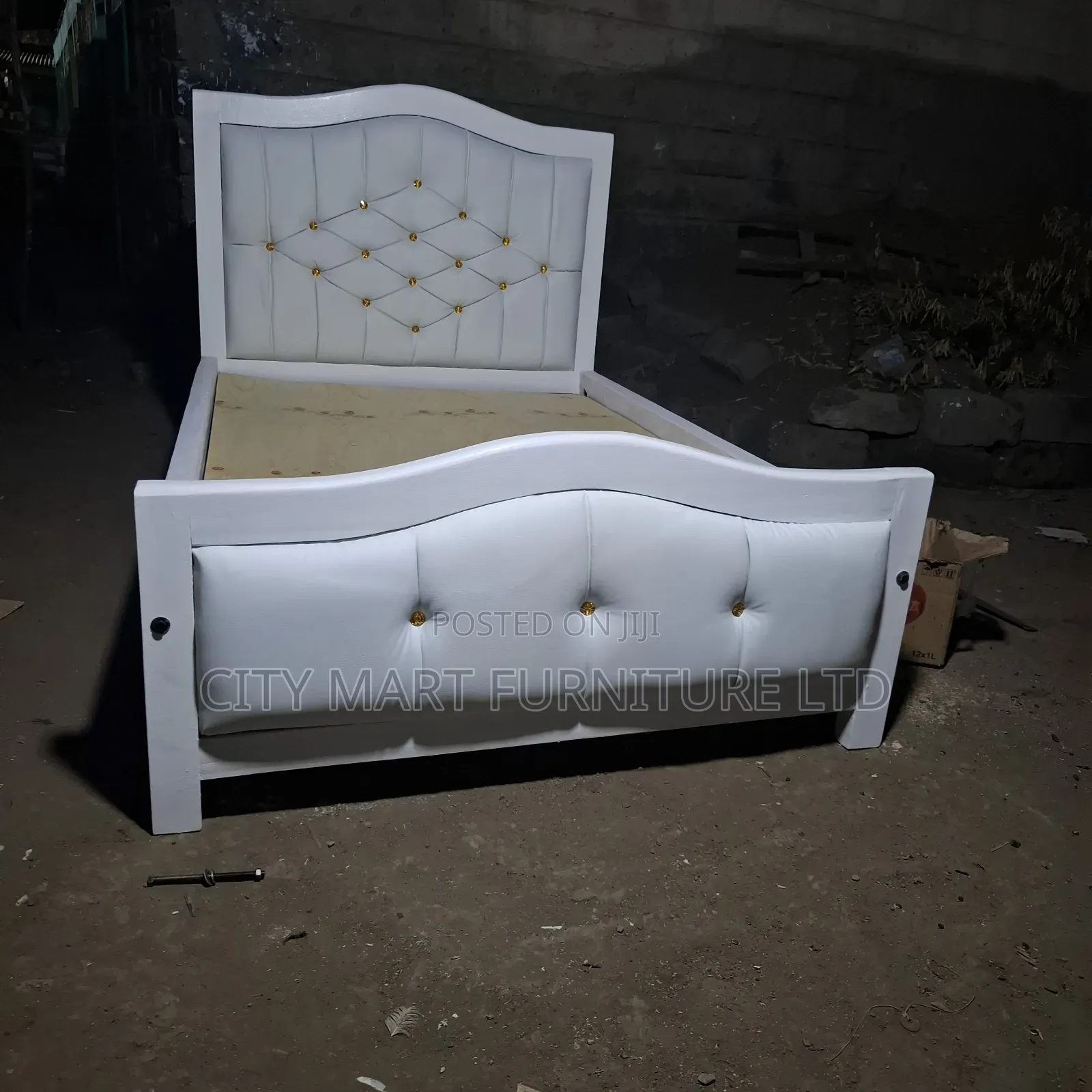 Mint Modern Mocket Beds on Offer!