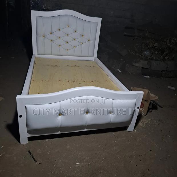 Snug Modern Mocket Beds on Offer!