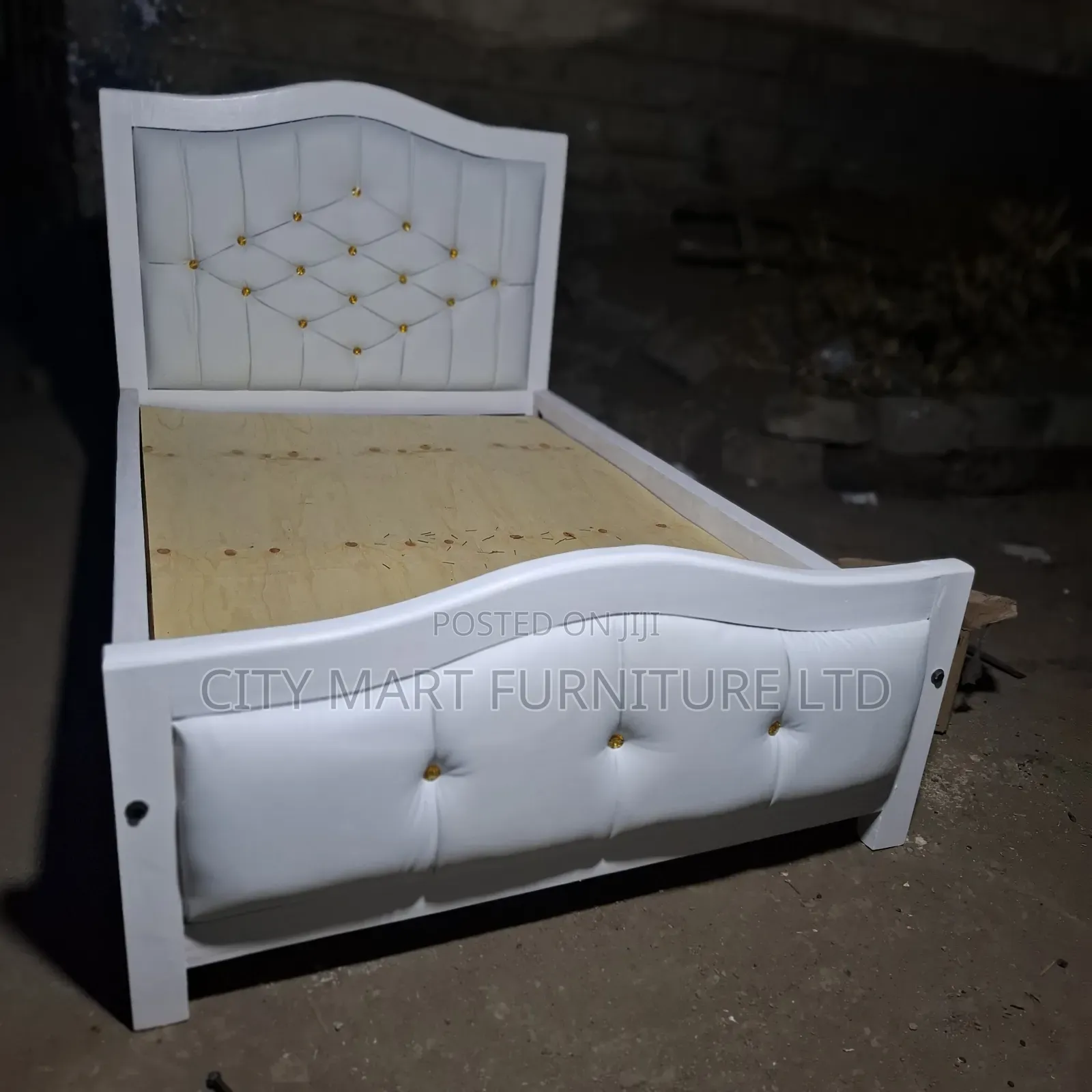 Chick Modern Mocket Beds on Offer!
