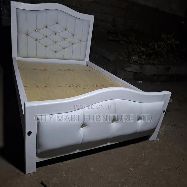 Cozy Modern Mocket Beds on Offer!