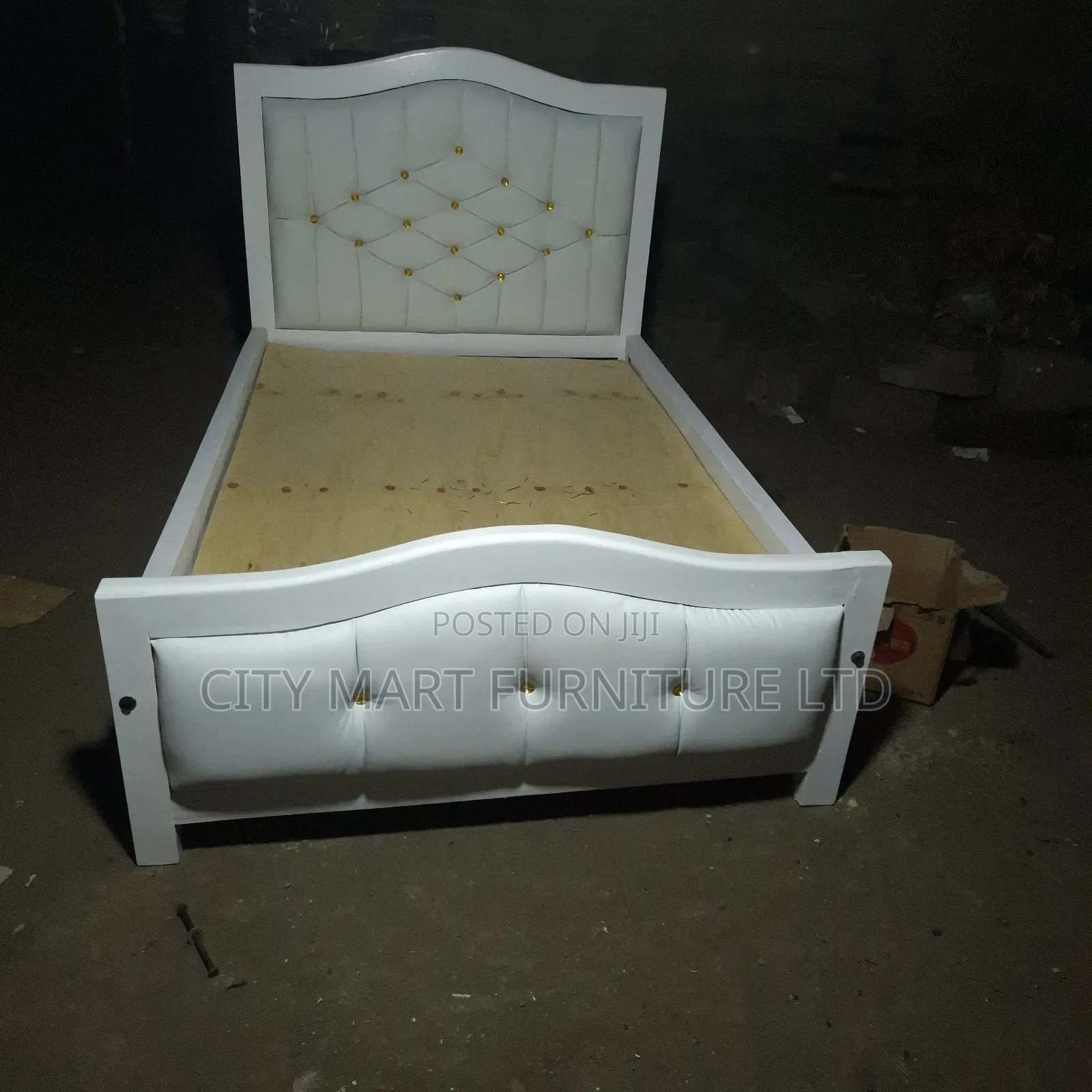 Sleek Modern Mocket Beds on Offer!