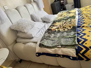 Bubble Bed 5 by 6 Slightly Used