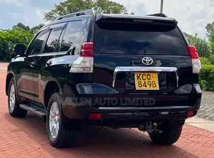 Toyota Land Cruiser Prado 2011 Black