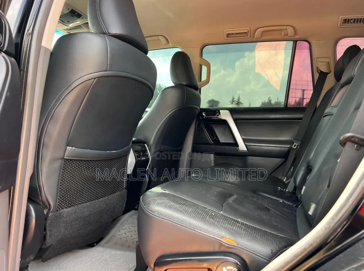 Toyota Land Cruiser Prado 2011 Black