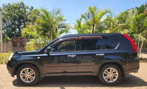 Nissan X-Trail 2012 Black