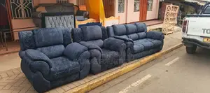 Black Semi Recliner Seat