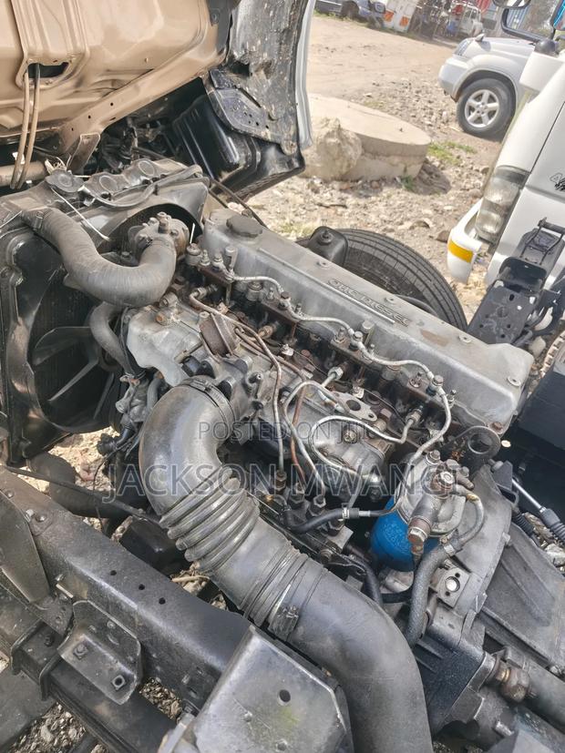 Isuzu NPR 4.3 2012 White - thumbnail 6