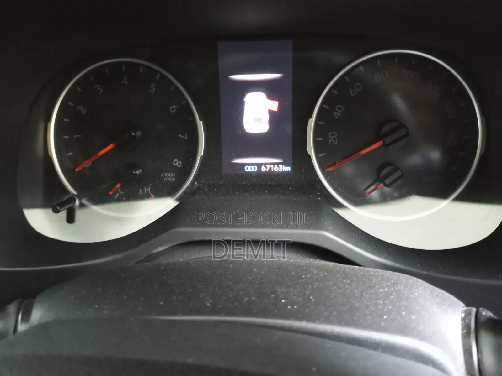 Toyota RAV4 LE AWD 2019 White
