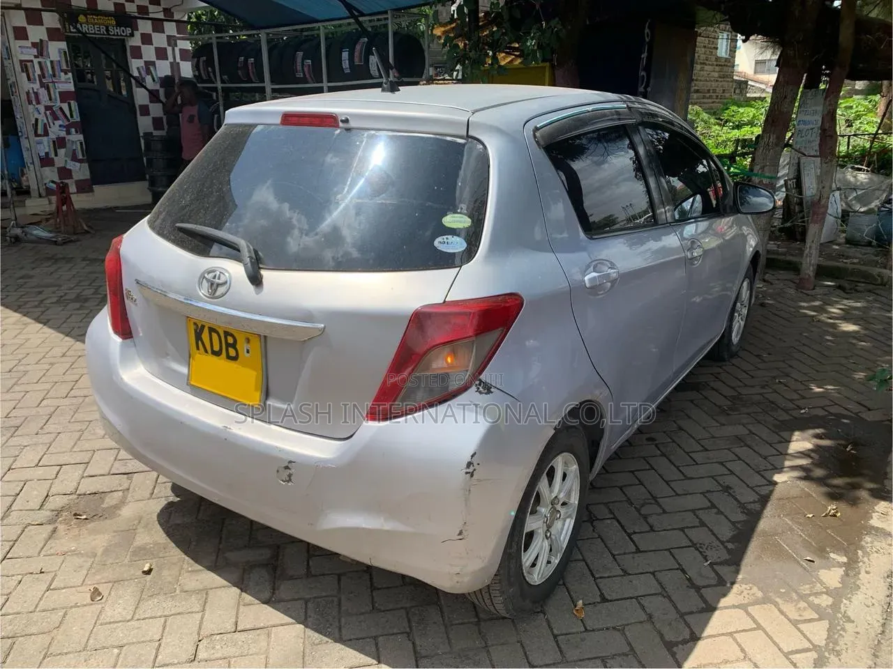 Toyota Vitz 2013 Silver