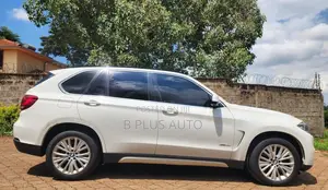 BMW X5 sDrive35i 4x2 (3.0L 6cyl 8A) 2017 White