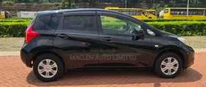Nissan Note 2015 Black