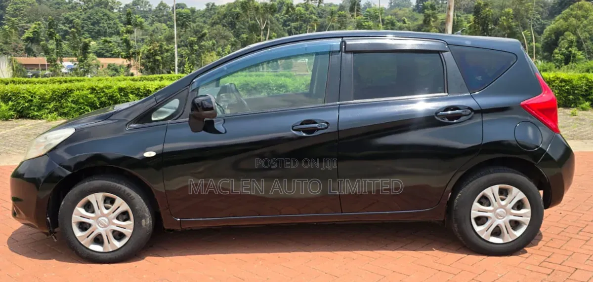 Nissan Note 2015 Black
