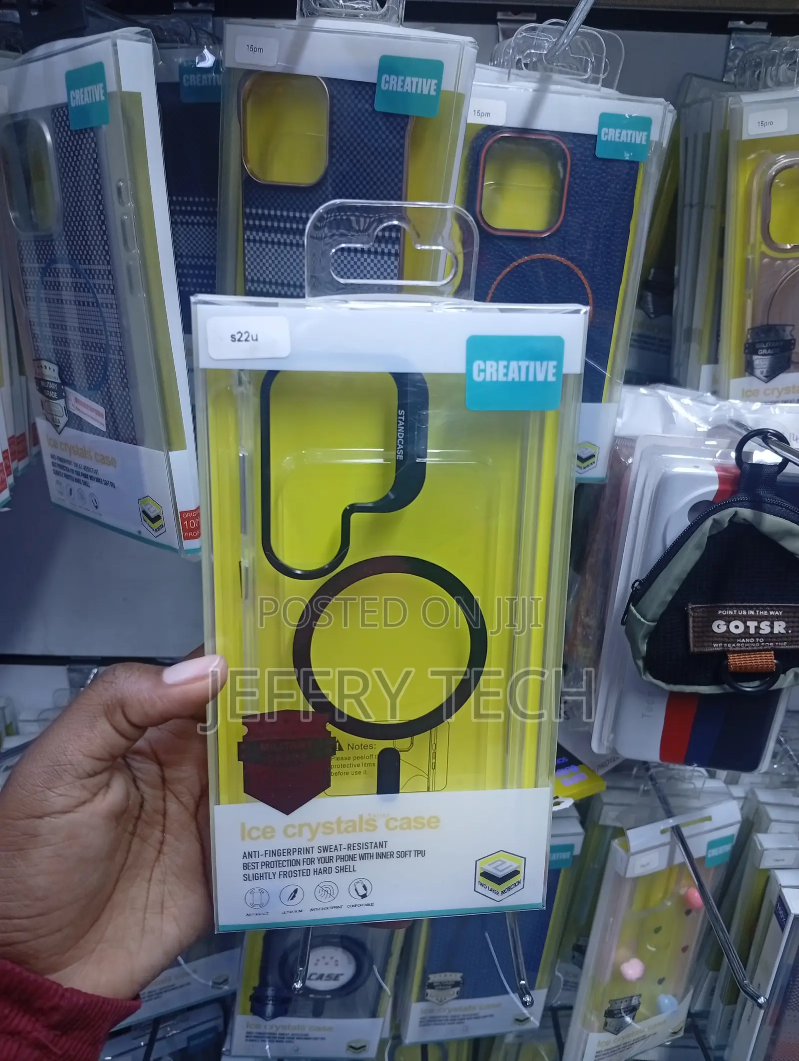 Samsung Galaxy Ultra Clera Case With a Black Lining