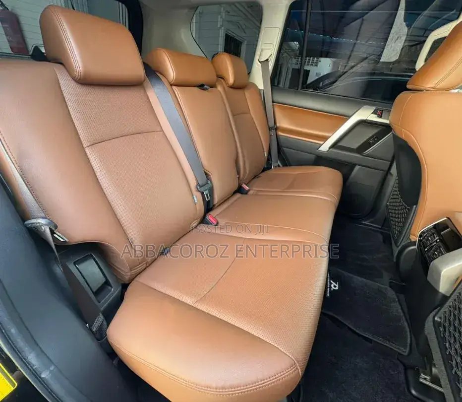 Toyota Land Cruiser Prado 2.8 2021 Black