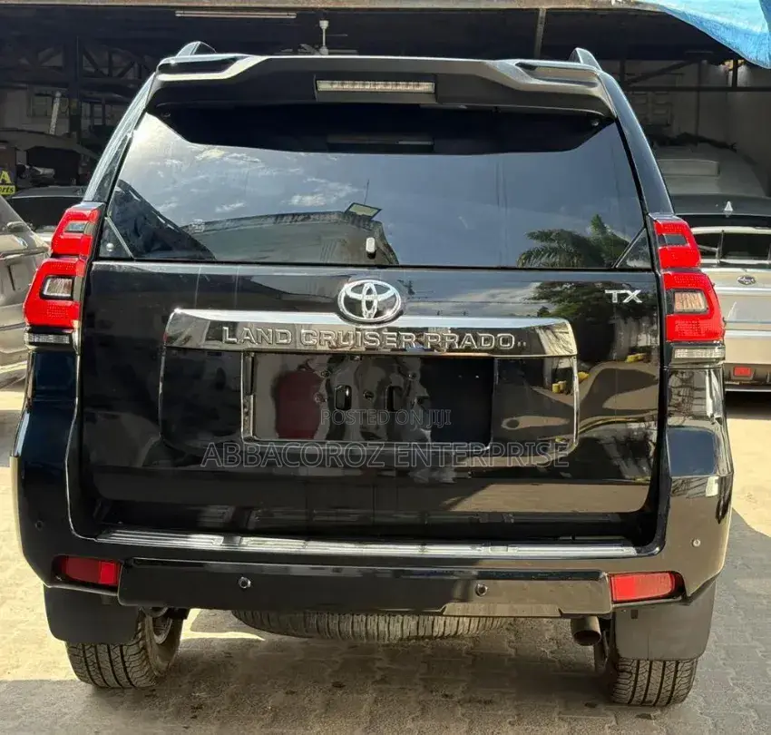 Toyota Land Cruiser Prado 2.8 2021 Black