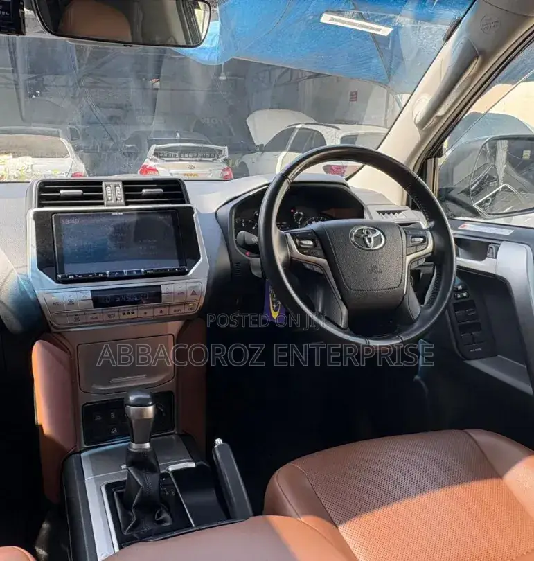 Toyota Land Cruiser Prado 2.8 2021 Black
