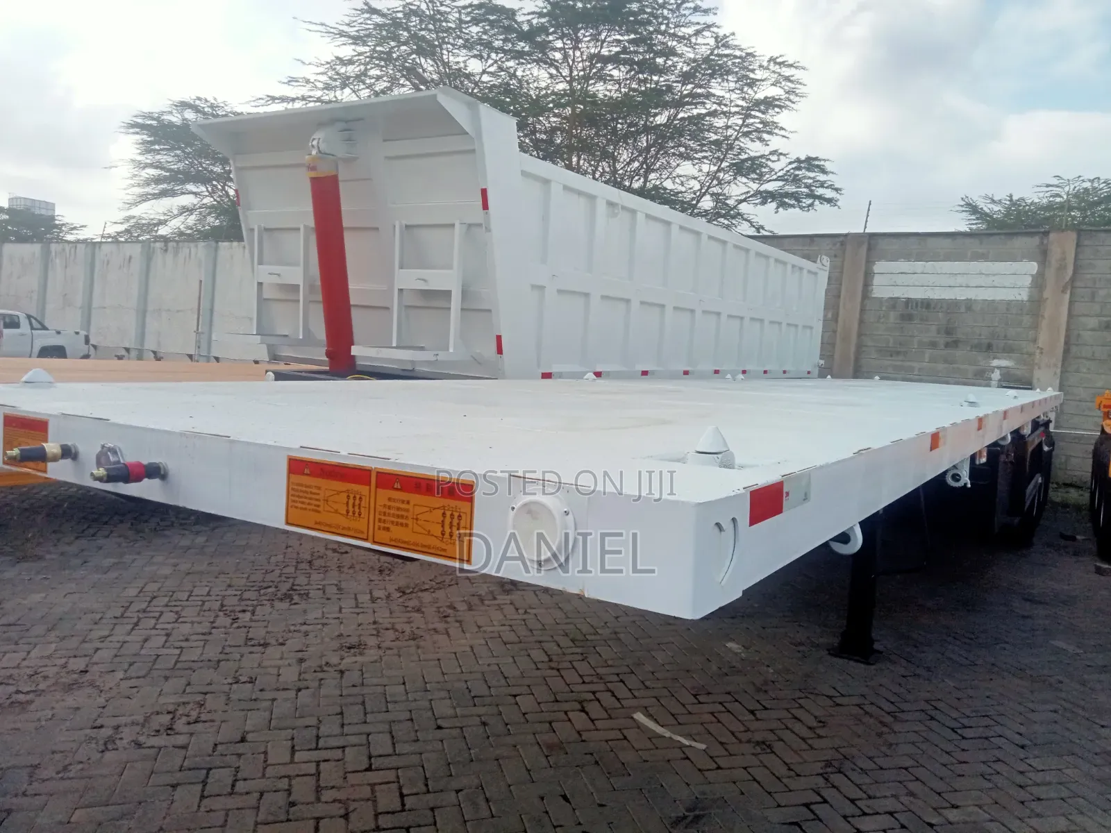 Flatbed Trailers/Skeletal/Tipping/Low-Bed Trailers
