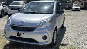 Toyota Passo 1.0 FWD 2019 Silver